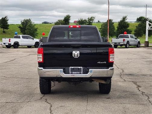 2020 RAM 2500 Tradesman Crew Cab 4X4 6'4' Box