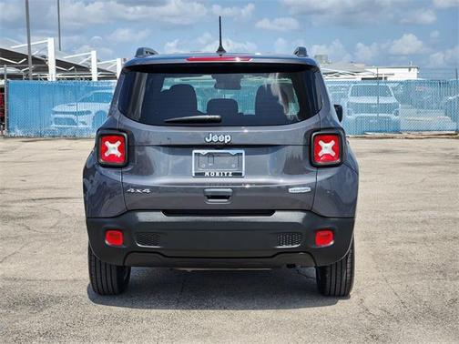 2022 Jeep Renegade Latitude