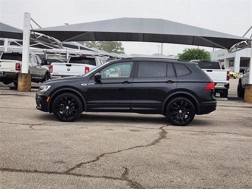 2021 Volkswagen Tiguan 2.0T SE R-Line Black