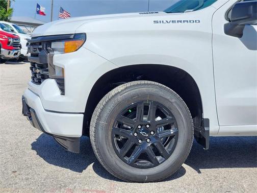 2025 Chevrolet Silverado 1500 Custom