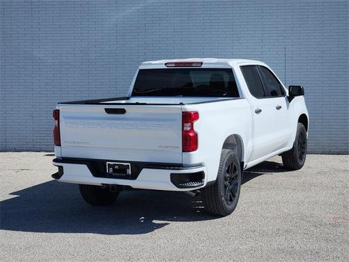 2025 Chevrolet Silverado 1500 Custom