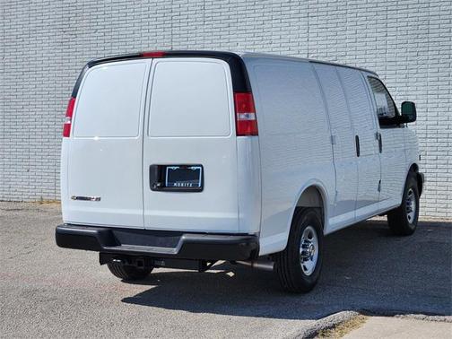 2025 Chevrolet Express 2500 RWD 2500 Regular Wheelbase WT