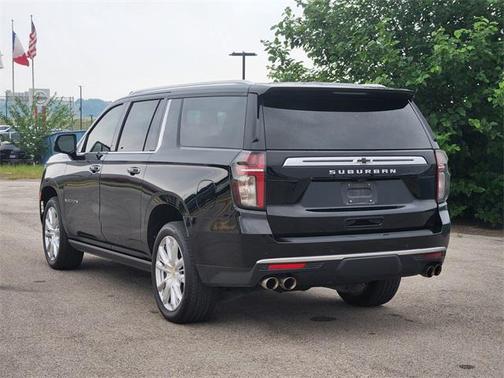 2021 Chevrolet Suburban 4WD High Country