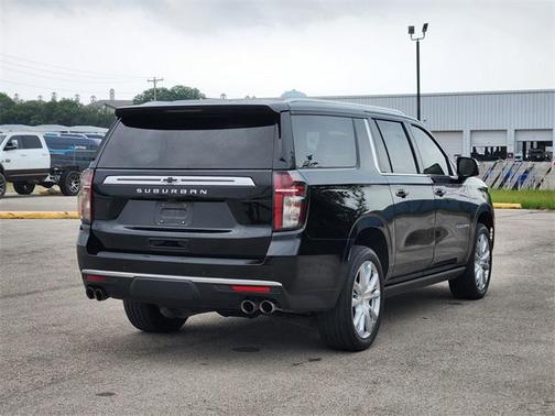 2021 Chevrolet Suburban 4WD High Country
