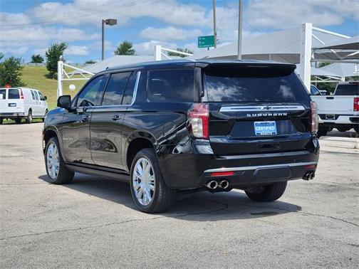 2021 Chevrolet Suburban 4WD High Country