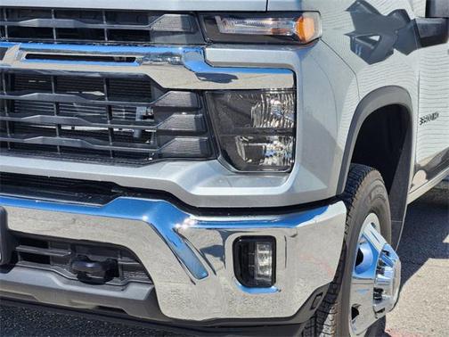 2025 Chevrolet Silverado 3500 LT