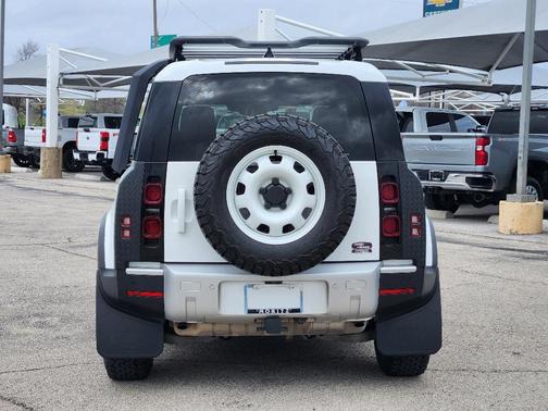 2023 Land Rover Defender 110 S