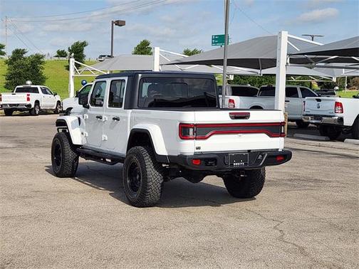 2021 Jeep Gladiator Willys 4x4