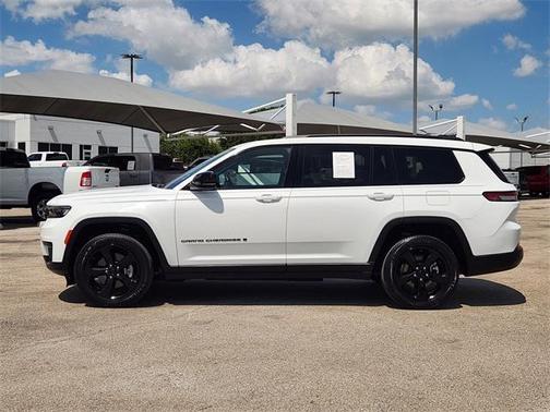 2022 Jeep Grand Cherokee L Altitude