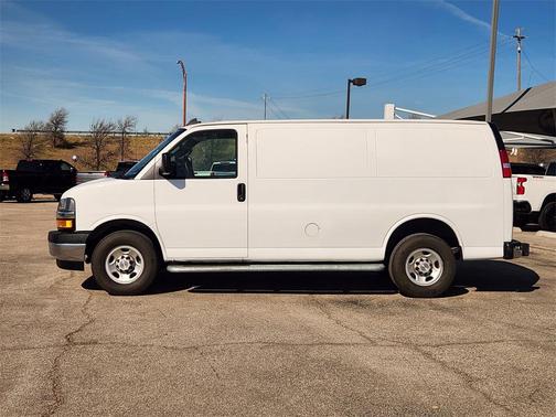 2024 Chevrolet Express 2500 RWD 2500 Regular Wheelbase WT