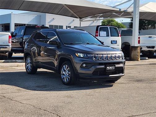 2022 Jeep Compass Latitude Lux