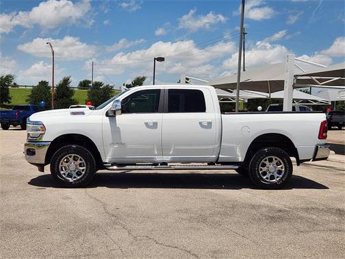 2024 RAM 2500 Laramie Crew Cab 4x4 6'4' Box