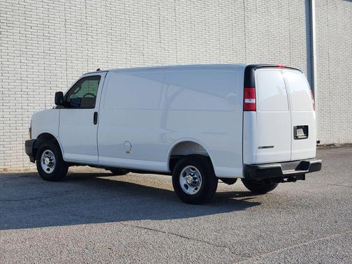 Summit White 2025 Chevrolet Express 2500 Work Van