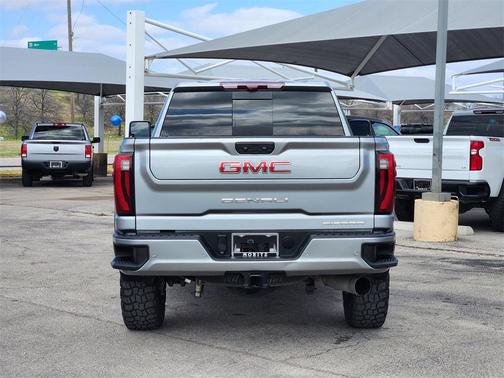 2024 GMC Sierra 2500 Denali