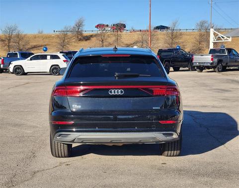 2022 Audi Q8 55 Premium Plus