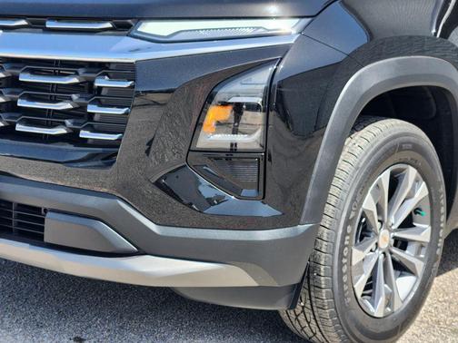 Mosaic Black Metallic 2026 Chevrolet Equinox 1LT