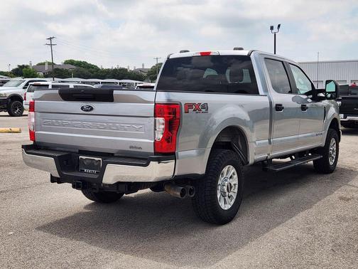 ICONIC SILVER 2021 Ford F-250 XL