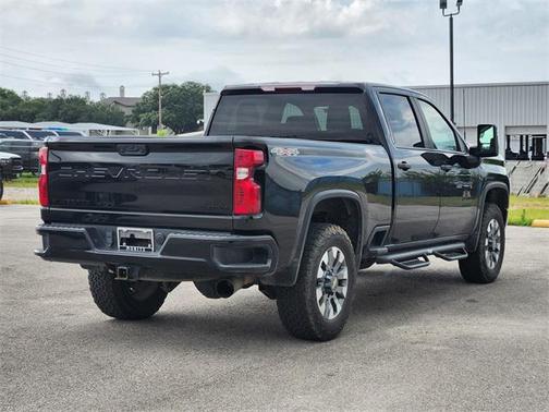 2022 Chevrolet Silverado 2500 Custom