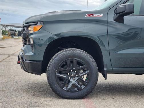 2025 Chevrolet Silverado 1500 Custom Trail Boss