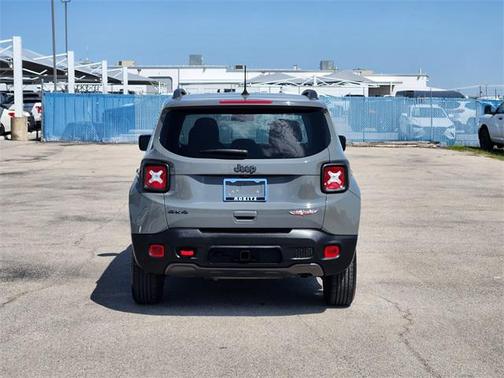 2021 Jeep Renegade Trailhawk