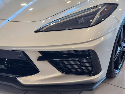 2026 Chevrolet Corvette Stingray w/2LT