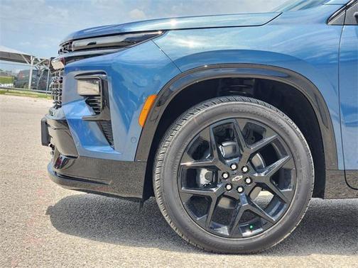 2025 Chevrolet Traverse RS