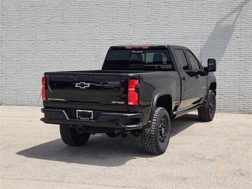 2025 Chevrolet Silverado 2500 4WD Crew Cab Standard Bed ZR2