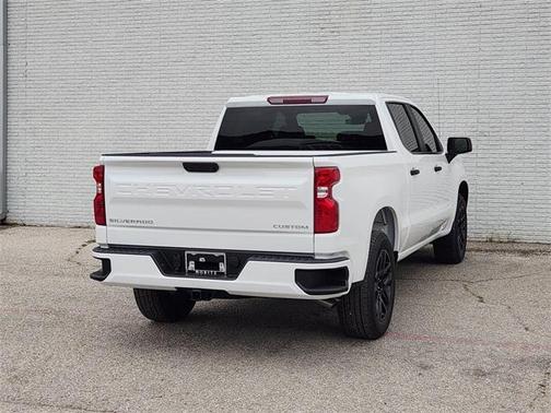 2025 Chevrolet Silverado 1500 Custom