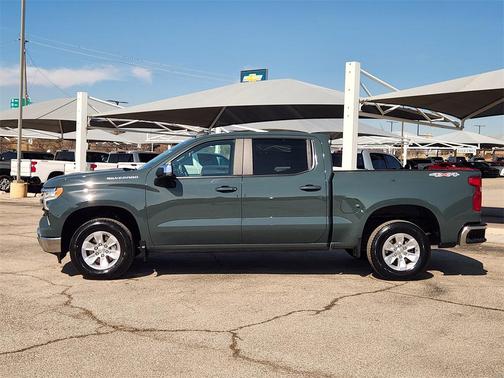 2025 Chevrolet Silverado 1500 LT