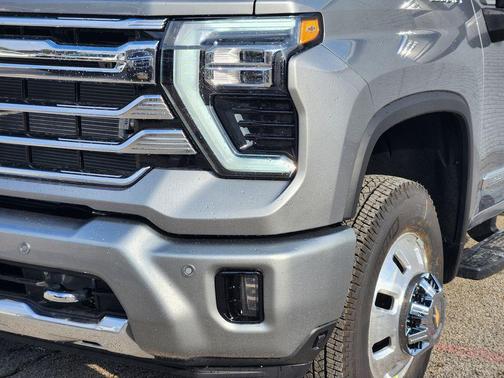 2026 Chevrolet Silverado 3500 High Country