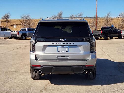 2025 Chevrolet Suburban 4WD Z71