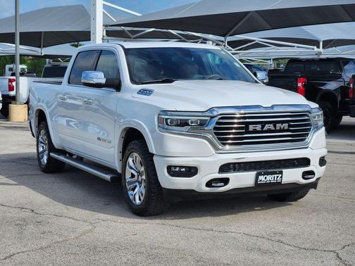 Ivory White Tri-Coat Pearlcoat 2019 RAM 1500 Longhorn