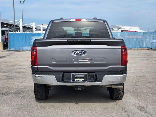 CARBONIZED GRAY METALLIC 2025 Ford F-150 XLT