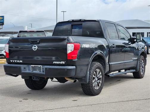 2017 Nissan Titan PRO-4X