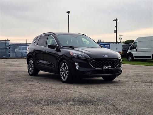 2022 Ford Escape Titanium
