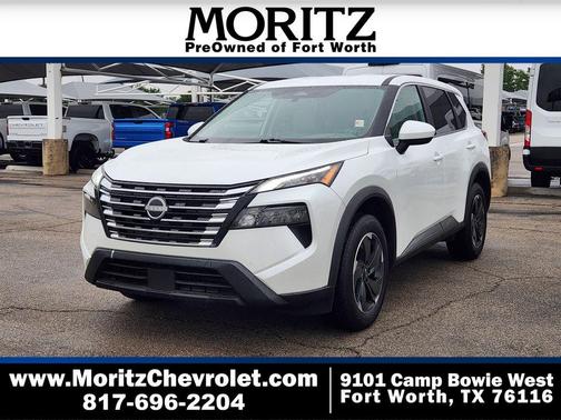 Everest White Pearl 2025 Nissan Rogue SV