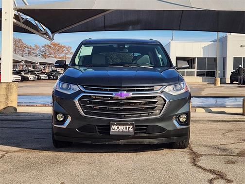 2020 Chevrolet Traverse LT Cloth