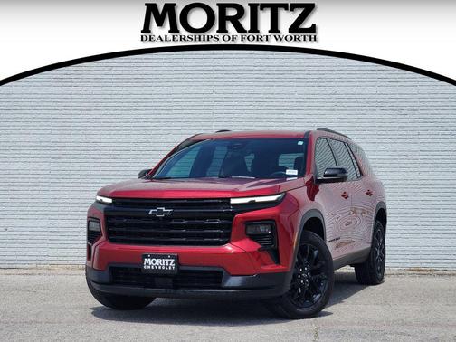 Radiant Red Tintcoat 2026 Chevrolet Traverse LT