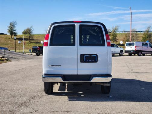 2024 Chevrolet Express 2500 RWD 2500 Regular Wheelbase WT