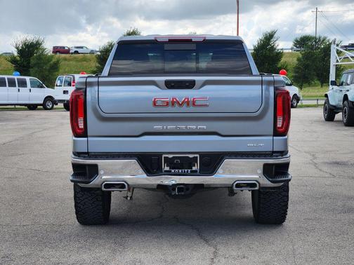 Sterling Metallic 2024 GMC Sierra 1500 SLT