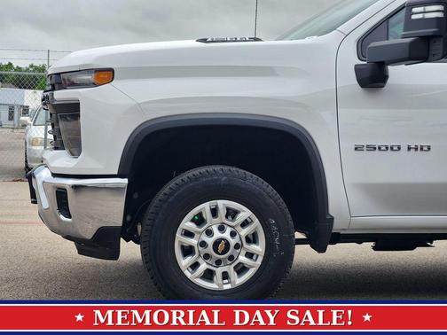 Summit White 2026 Chevrolet Silverado 2500 WT