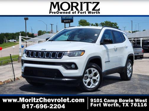 Bright White Clearcoat 2025 Jeep Compass Latitude