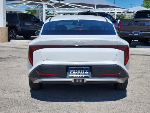 Snow White Pearl 2025 Kia K4 LXS