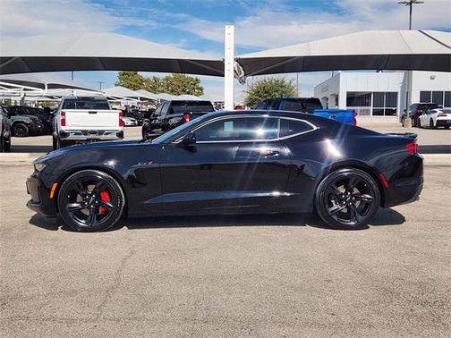 2022 Chevrolet Camaro RWD Coupe LT1