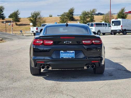 2022 Chevrolet Camaro RWD Coupe LT1