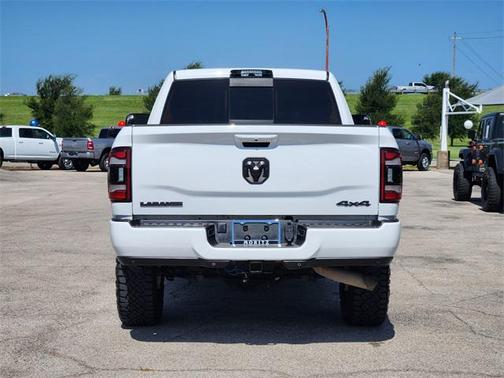 2021 RAM 2500 Laramie Crew Cab 4x4 6'4' Box