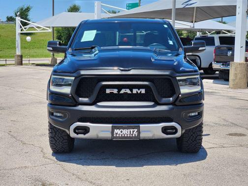 Diamond Black Crystal Pearlcoat 2019 RAM 1500 Rebel