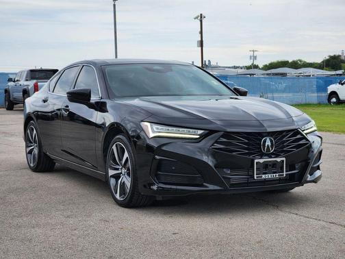 Majestic Black Pearl 2024 Acura TLX Technology