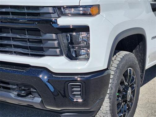 2026 Chevrolet Silverado 2500 Custom