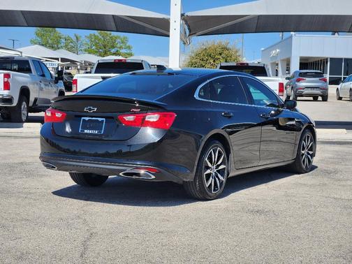 2023 Chevrolet Malibu FWD RS